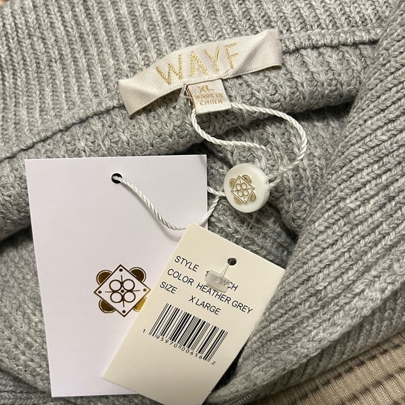 WAYF gray pullover NWT - Picture 4 of 4